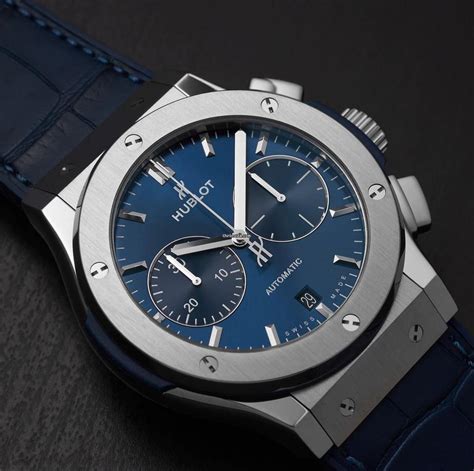 hublot uhr aufziehen|hublot watches manual.